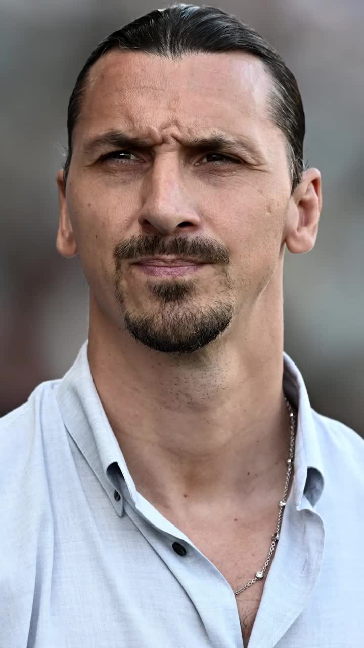 &#536;eful ZlatanIbrahimovic &#537;i-a explicat rolul de la AC Milan: &bdquo;Toat&#259; lumea lucreaz&#259; pentru mine&rdquo; + R&#259;spuns pentru critici: &bdquo;C&acirc;nd leul pleac&#259;, sosesc pisoii&rdquo;