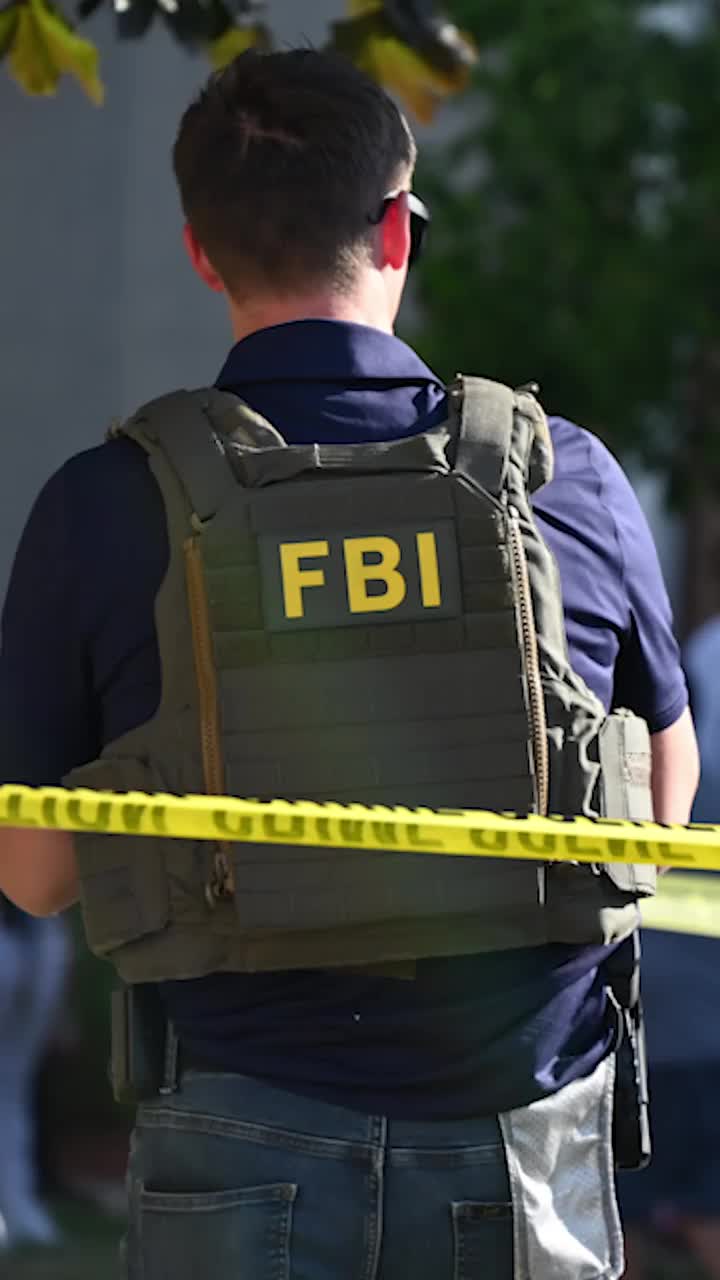  Motociclete confiscate de FBI  FOTO: Modele pilotate de Rossi și Marquez, &icirc;n colecția unui campion olimpic, acum &icirc;n  top 10 cei mai căutați infractori din lume