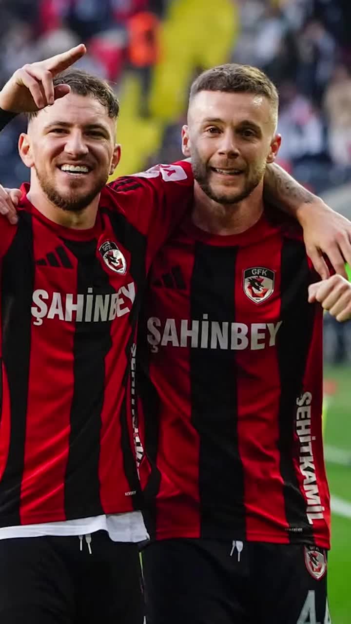  Sorescu, gol de senza&#539;ie&nbsp; Mijloca&#537;ul a reu&#537;it o execu&#539;ie  splendid&#259; &icirc;n Cupa Turciei&nbsp;