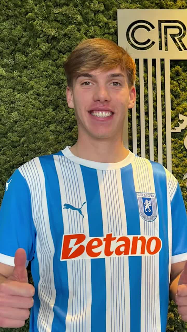 Craiova, transfer de perspectivă  Oltenii au semnat cu Marcus Păcurar, un „fost junior la școala de fotbal condusă de  Francesco Totti ”