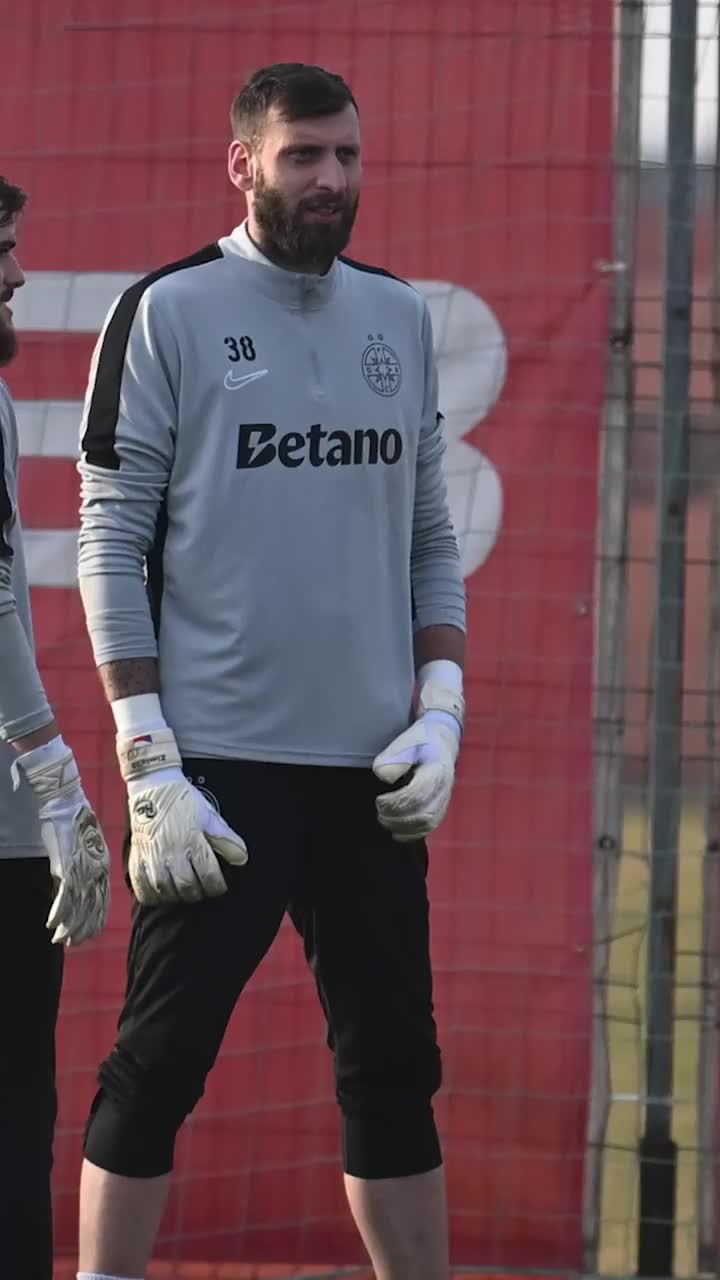 Contract reziliat    FCSB îl lasă să plece gratis,  după ce a plătit 250.000 de euro pentru transfer » O rivală ar fi intrat deja pe fir!
