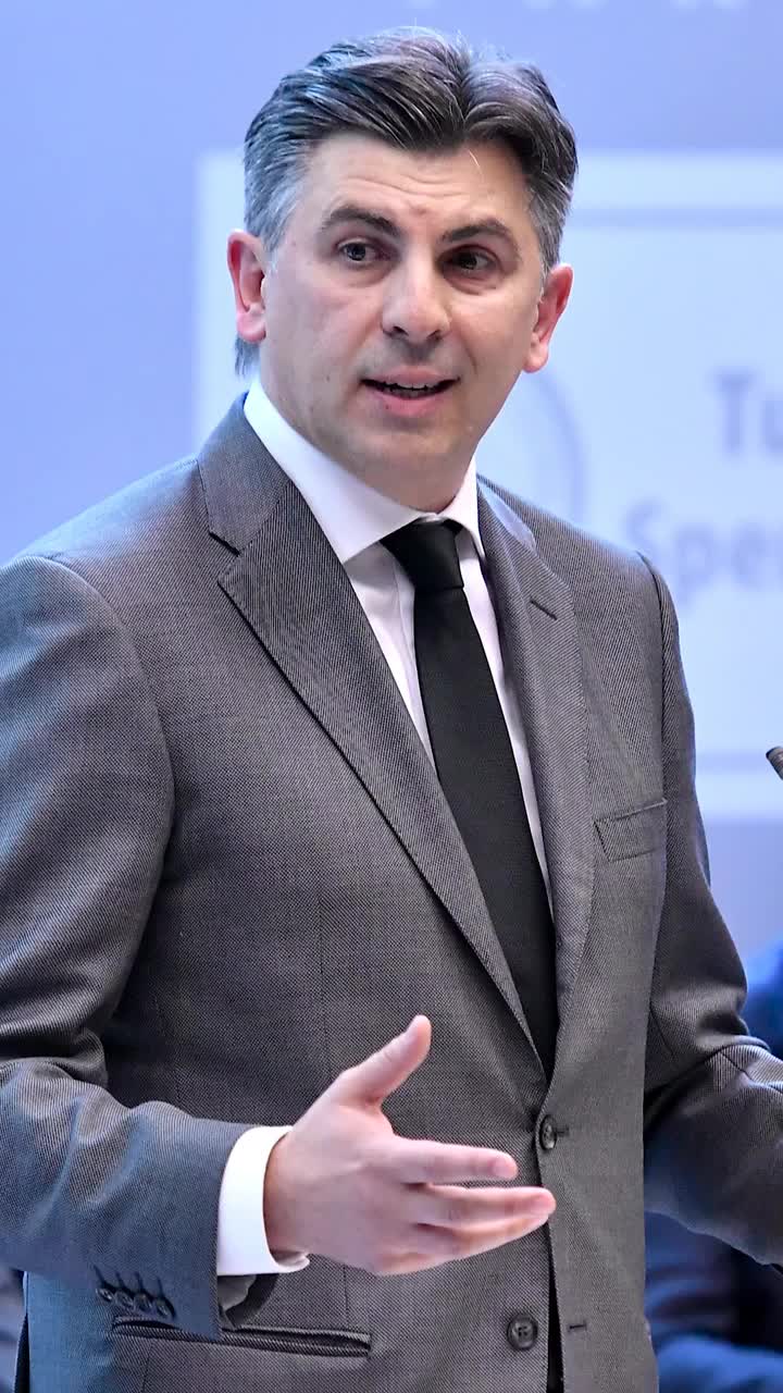 alt-text
