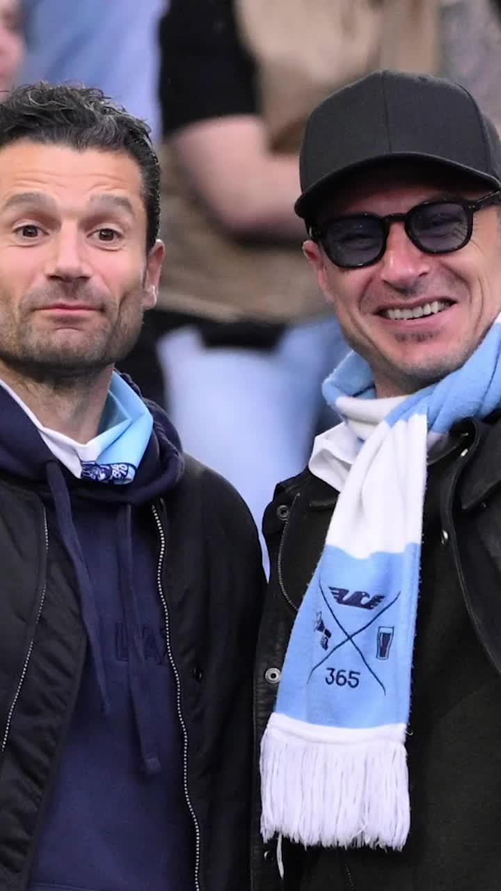 Ștefan Radu, în peluză  Fostul fotbalist a fost  alături de ultrași  la derby-ul Romei