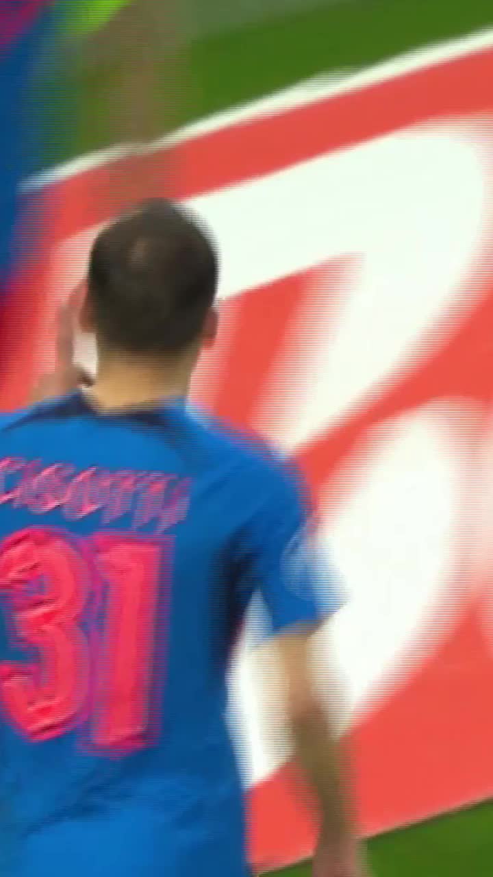 Gafe uluitoare VIDEO. Cisotti, oportunistul perfect! Două goluri după erori care l-au exasperat pe Dan Petrescu
