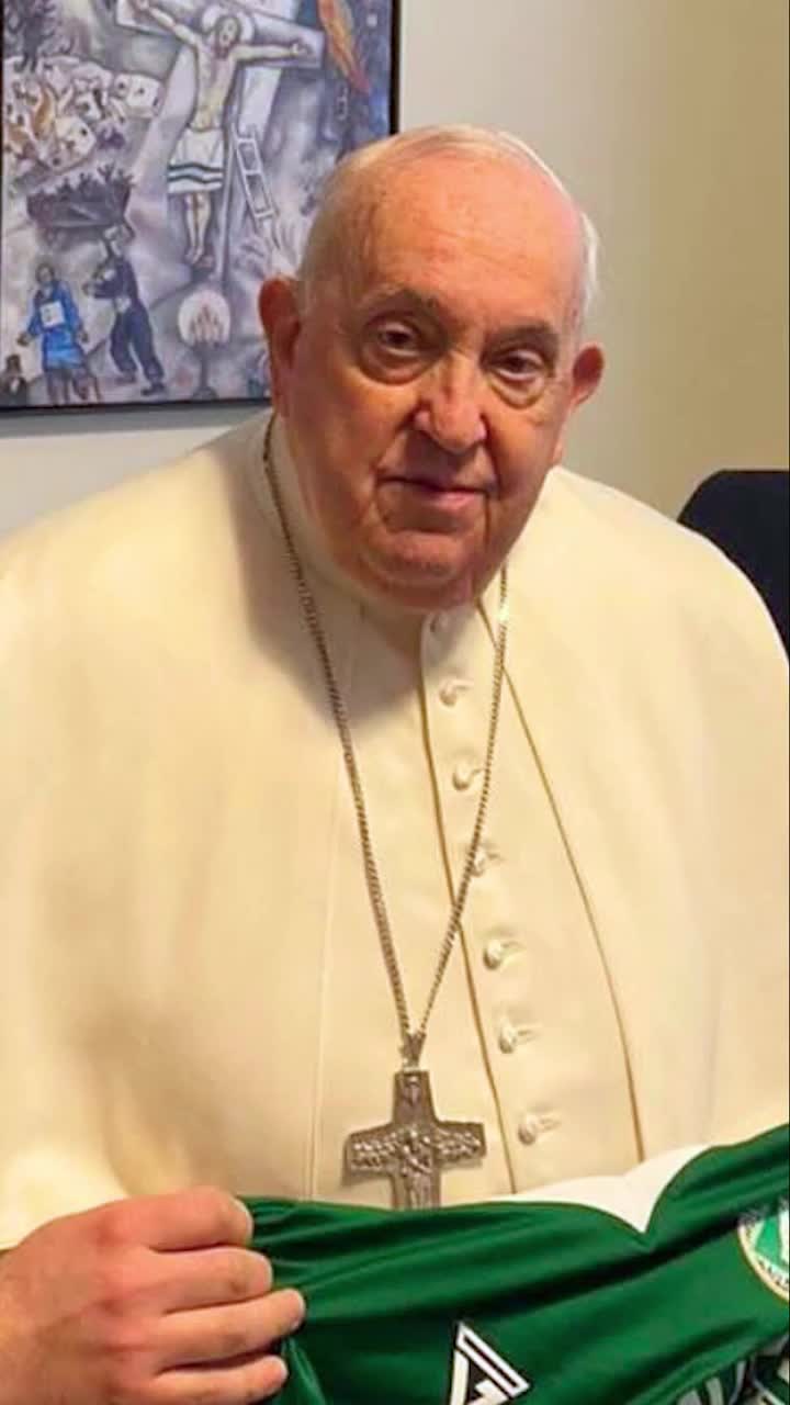 Blestemul promovării O echipă avansează de fiecare dată când moare un Papă . S-a întâmplat de șase ori până acum, inclusiv cu Francisc!