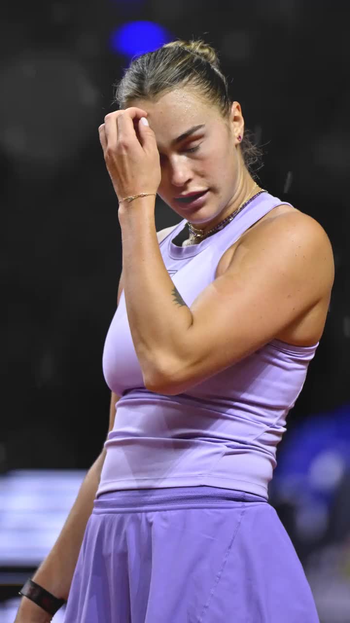 „Plâng când mă gândesc” Aryna Sabalenka, mesaj motivațional pentru sportivii tineri: „Oricine poate avea succes”