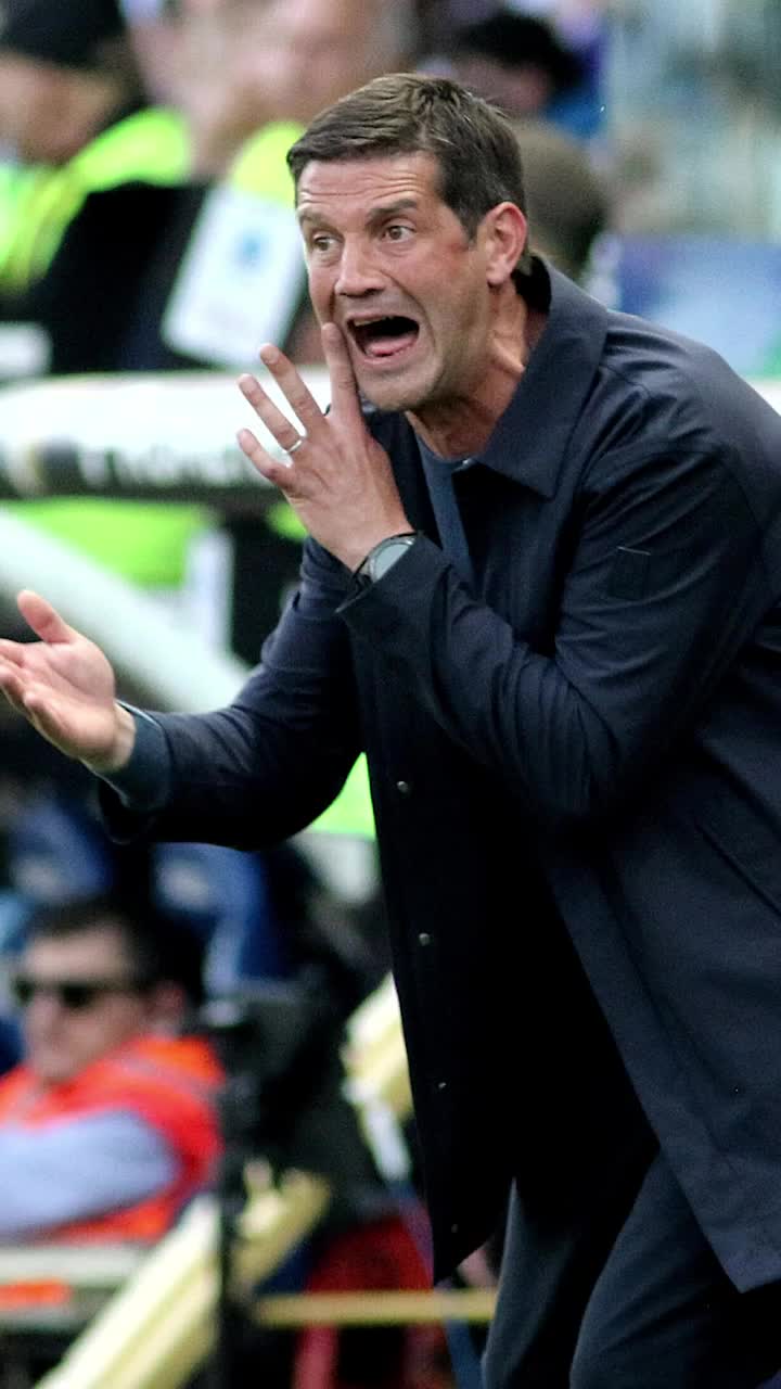 Ajax a decis în „cazul Chivu” Clubul olandez a ales antrenorul pentru sezonul viitor. Ce se întâmplă cu Cristi