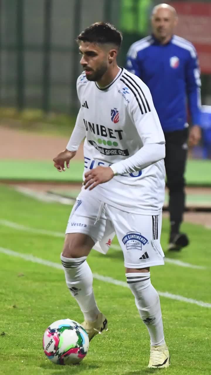 Mailat, aproape de revenire  Negociază cu un   club din Liga 1