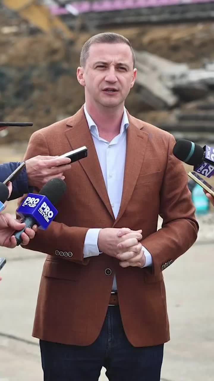 „O nebunie pe care n-o acceptăm”   Noi detalii despre construcția arenei   de 130 de milioane de euro:  „Nu poți face 4 stadioane la București și zero aici”