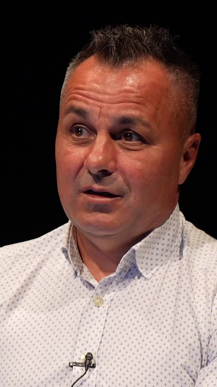 „Dumnezeu m-a încercat” Florentin Petre, „Lumini și umbre”, ep. 9: „Am fost dărâmat. Ambiția și copiii m-au ridicat de la pământ”