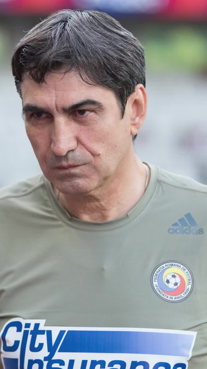 „Foarte slab Louis Munteanu” Victor Pițurcă crede că penalty-ul ratat cu Italia a fost decisiv: „Puteam să câștigăm” + Paralelă cu Mutu la EURO 2008