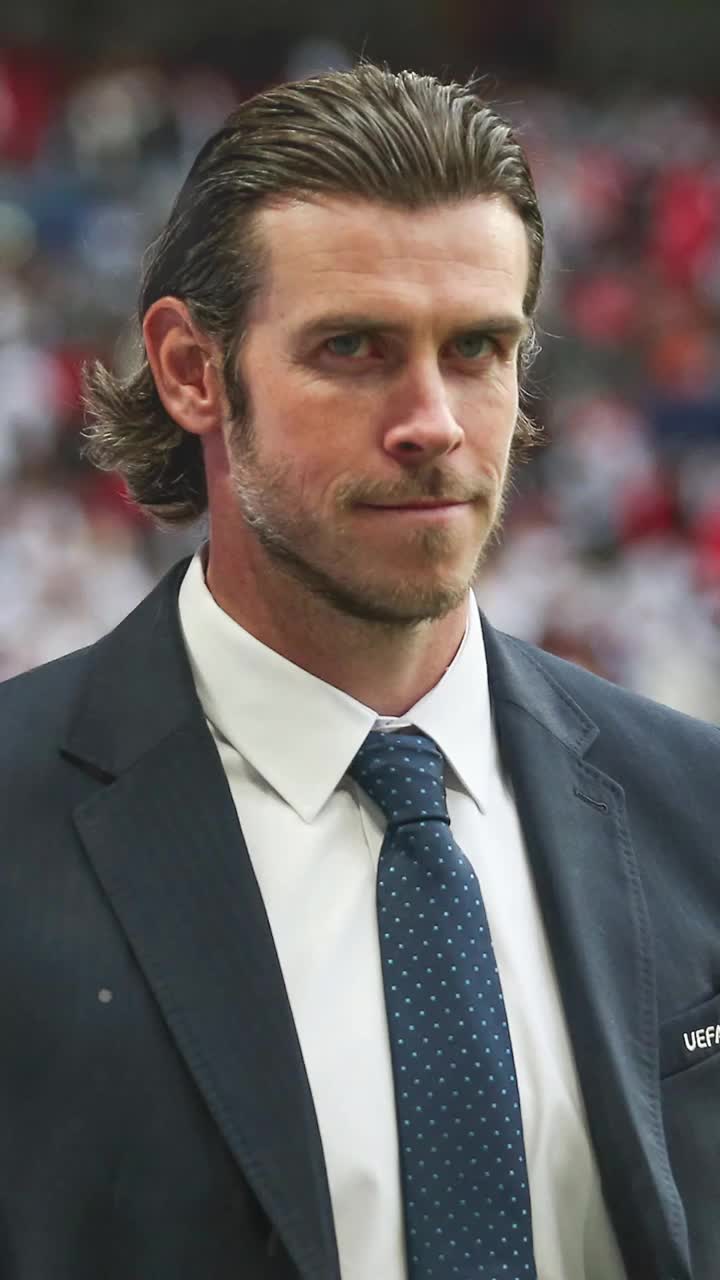  Bale revine &icirc;n fotbal Fostul star de la Real Madrid vrea  s&#259; preia Cardiff City  &raquo; Ofert&#259; de 46 de milioane de euro pentru clubul galez
