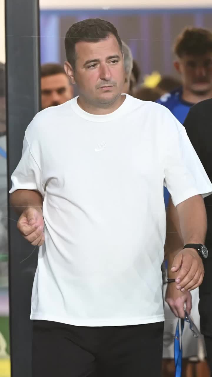 Zicu s-a autopropus la FCSB!  Dezvăluiri din discuția cu Becali:  „Știi care sunt condițiile”.  Reacția antrenorului