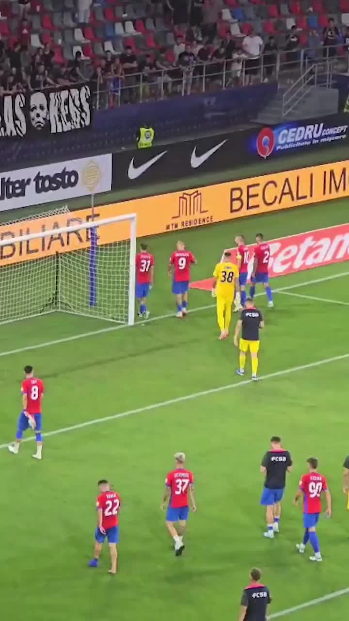 Reacția fanilor de la FCSB   Jucătorii au mers la galerie după înfrângerea cu Slobozia:   cum au fost primiți  + sărbătoarea oaspeților pe Ghencea