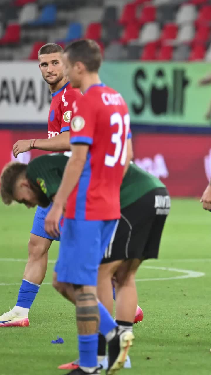 „Șucule, Rotarule, o să vă spulber!”  Patronul FCSB amenință rivalii: „Nu s-a schimbat regulamentul,  s-a corectat!”.   Replica lui Rotaru