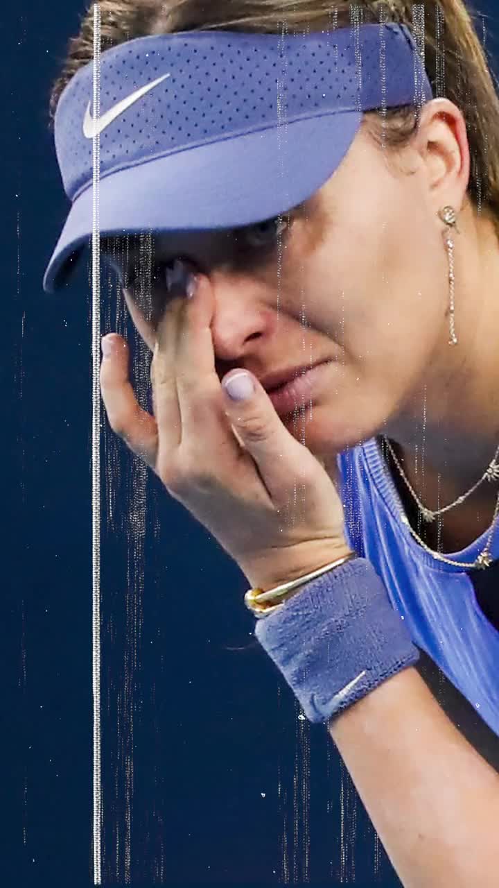 Badosa a ripostat!  Atacată după ce s-a retras sub privirile lui Halep, iberica nu s-a mai abținut: „Nu am de gând să fac asta!”.   Abandonul #38