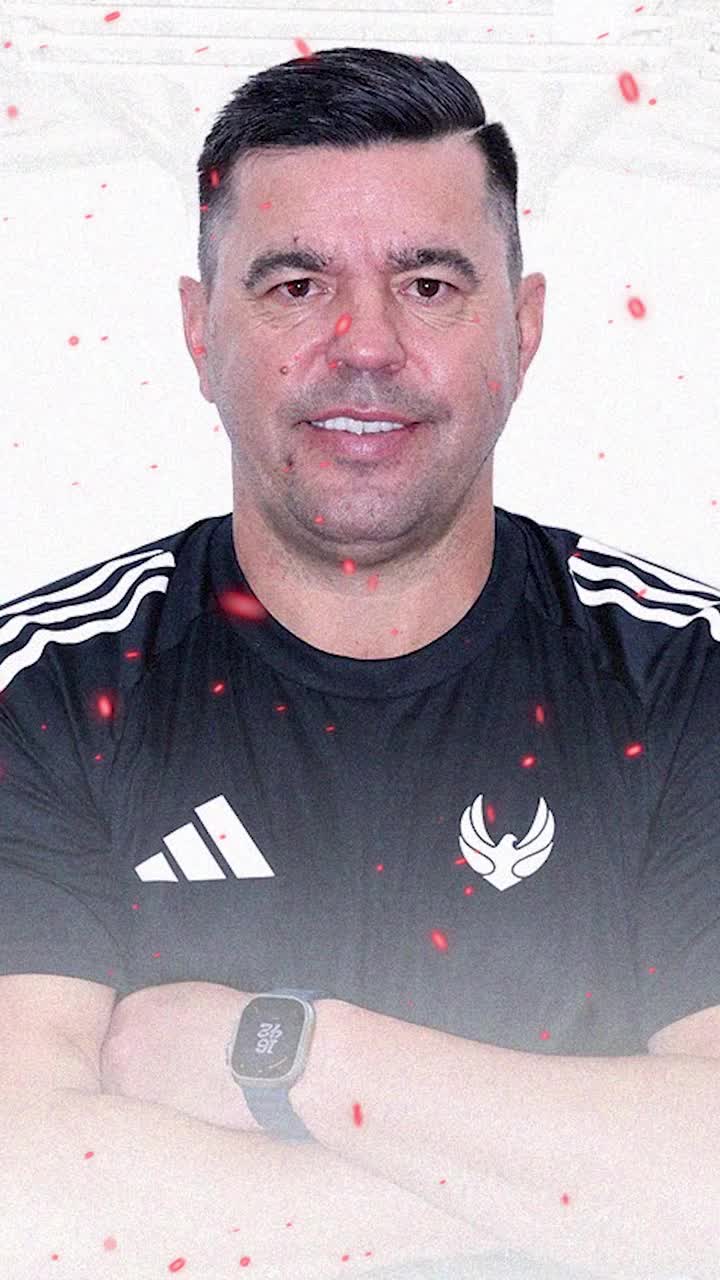 Contra, meci nebun în Qatar  Echipa românului s-a calificat în sferturile Cupei, după un maraton de   28 de lovituri de departajare