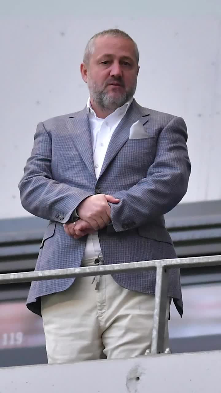 Rotaru, întors din drum de Rădoi  Ce i-a spus   patronul  U Craiova  lui Mirel, înainte ca acesta să-și anunțe demisia: „A început să râdă”