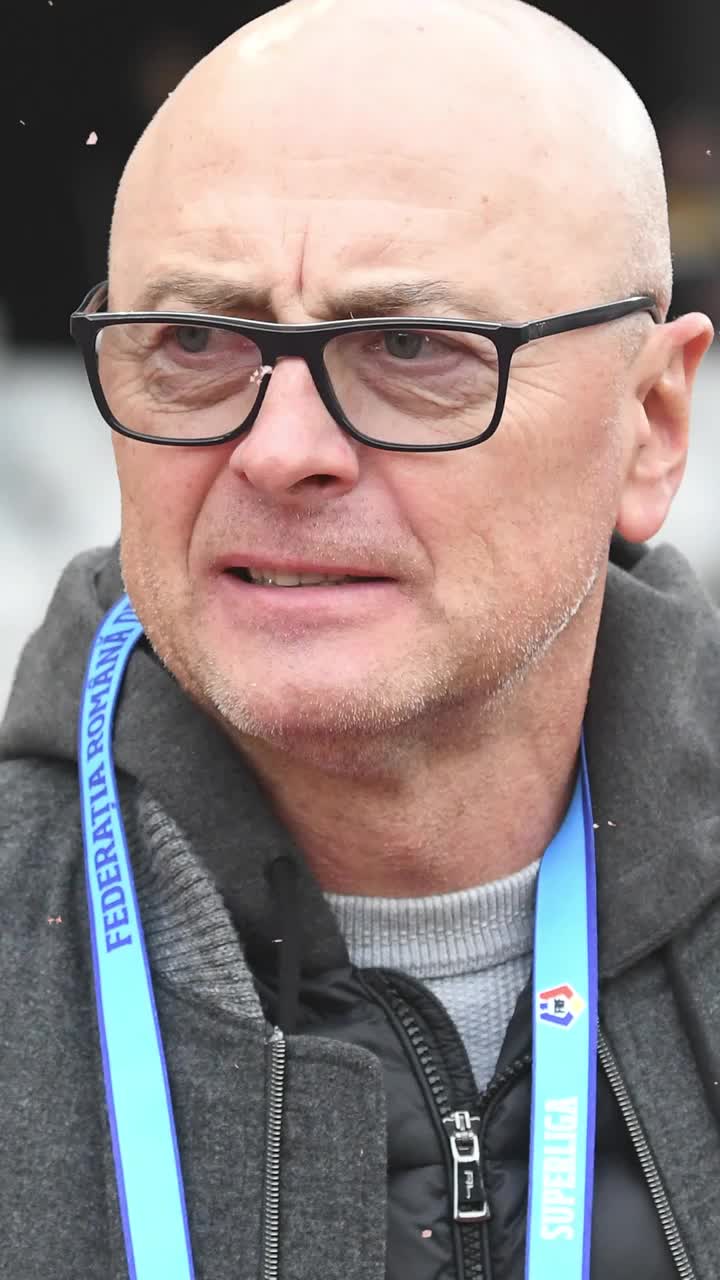 „Îmi era frică”  Valeriu Iftime dezvăluie de ce l-a dat afară pe   Leo Grozavu:  „Jucătorii spuneau că nu mai vin la echipă!”