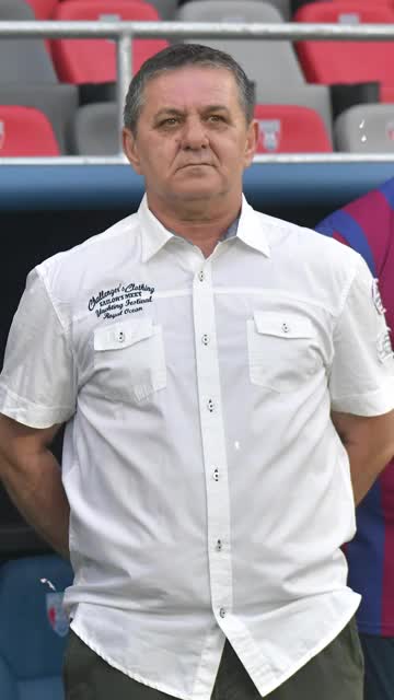 Cerința lui Lăcătuș   „Fiara” vrea   două statui  în Ghencea: „Ei ar merita acest lucru” 