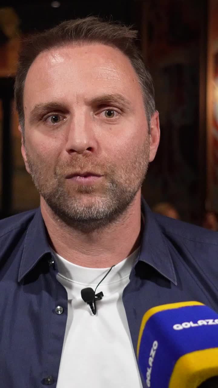  &bdquo;Au dreptate cei cu UE, dar și cei cu Rusia&rdquo; Novak Martinovic despre tensiunile uriașe din Serbia și meciul cu Bosnia:&nbsp; &bdquo;Sunt cu inima pentru Rom&acirc;nia&rdquo;