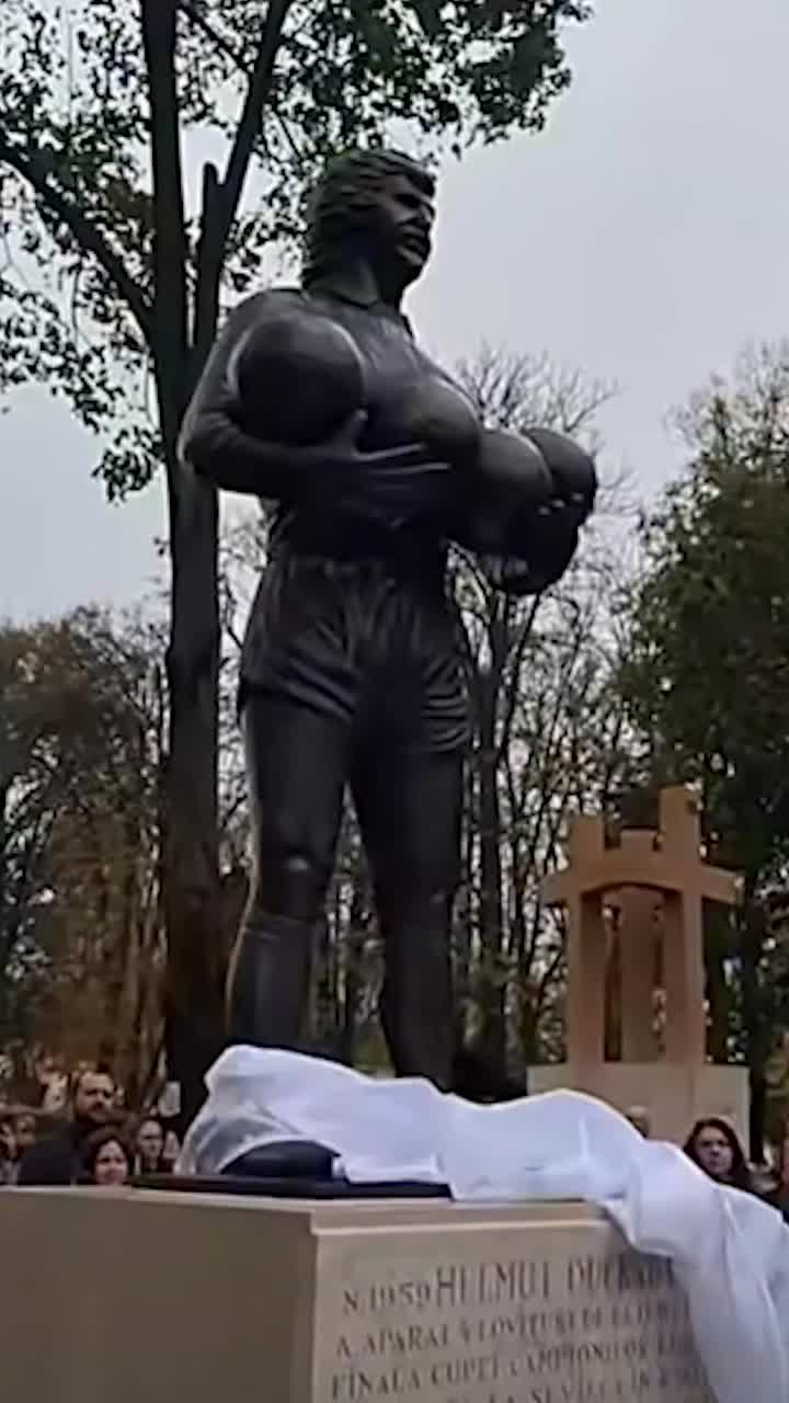 CSA Steaua, absentă   Primarul din Semlac, lămuriri după ce „militarii”   nu au mers  la dezvelirea statuii lui Duckadam