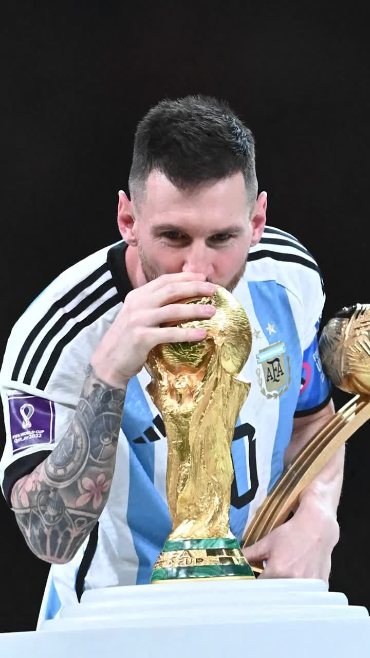 „L-ar fi masacrat!”  50 de zile până la startul Mondialului. Un nume mare face   comparație între Maradona și Messi