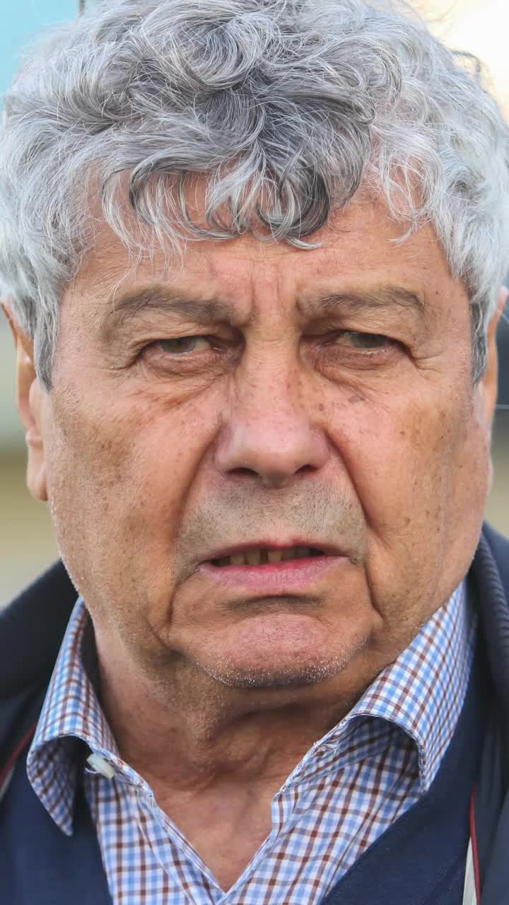 „Lucescu nu ar mai fi printre noi”  Un fost jucător al antrenorului român prezintă un   scenariu tragic.  Și pronunță un cuvânt: „Manipulator”