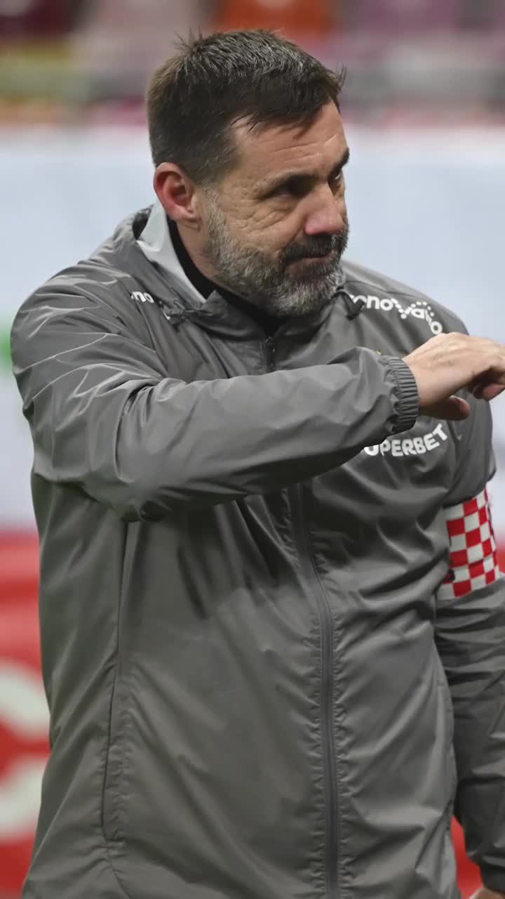 „Avem destule probleme”    Zeljko Kopic,  atent la toate detaliile înaintea meciului cu FCSB » Ce le cere jucătorilor