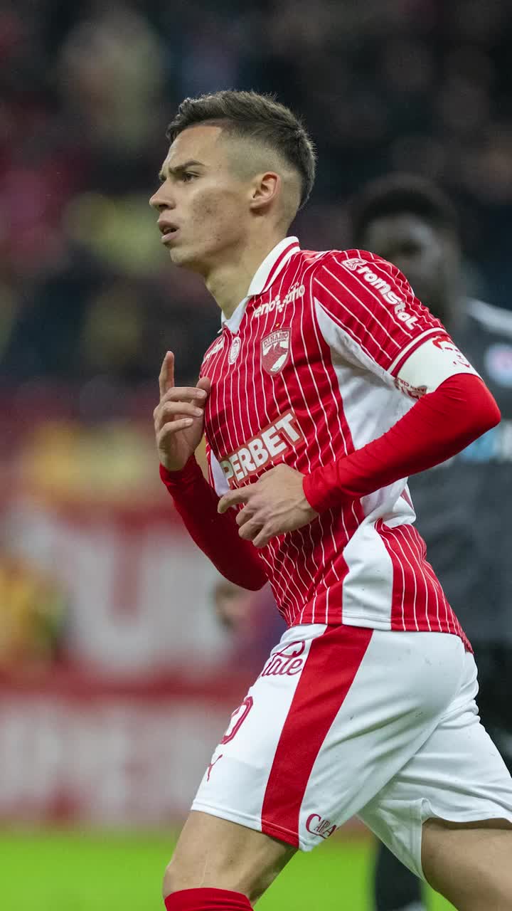  Dinamo a refuzat oferta C&acirc;&#539;i bani putea &icirc;ncasa clubul alb-ro&#537;u&nbsp;pentru  transferul lui C&#259;t&#259;lin C&icirc;rjan: &bdquo;Era u&#537;or s&#259; accept&#259;m, dar...&rdquo;