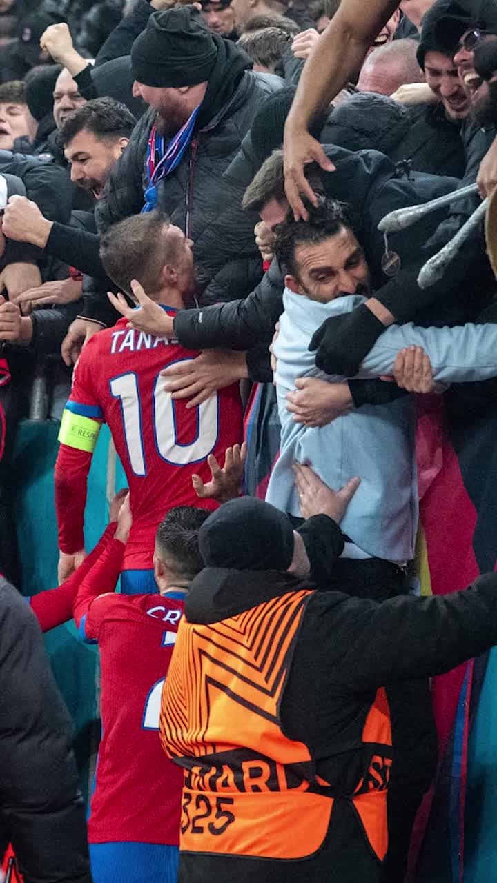 FCSB a renăscut din frică   Înspăimântată de posibilul eșec, campioana s-a dezlănțuit. Acest 4-3 cu Feyenoord poate fi   succesul renașterii