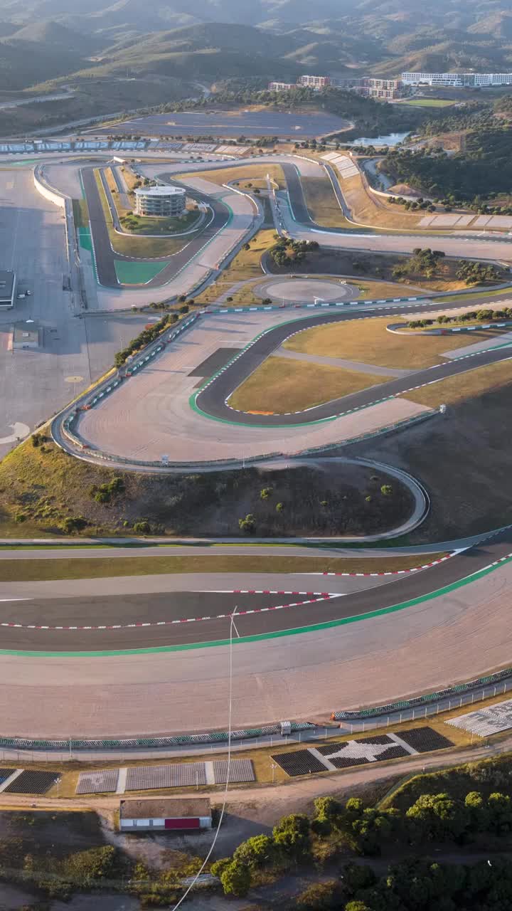  Formula 1 revine &icirc;n Portugalia  FOTO. Cum arată  circuitul Portimao și c&acirc;nd va avea loc primul Mare Premiu: &bdquo;Emoție de la primul viraj!&rdquo;