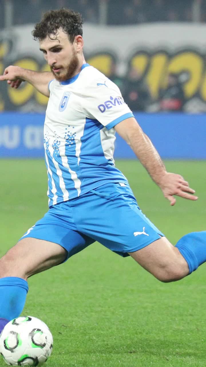 Interes pentru titularul Craiovei  Presa din Grecia anunță că AEK l-a urmărit constant pe fotbalistul oltenilor:   „A dus echipa în spate”