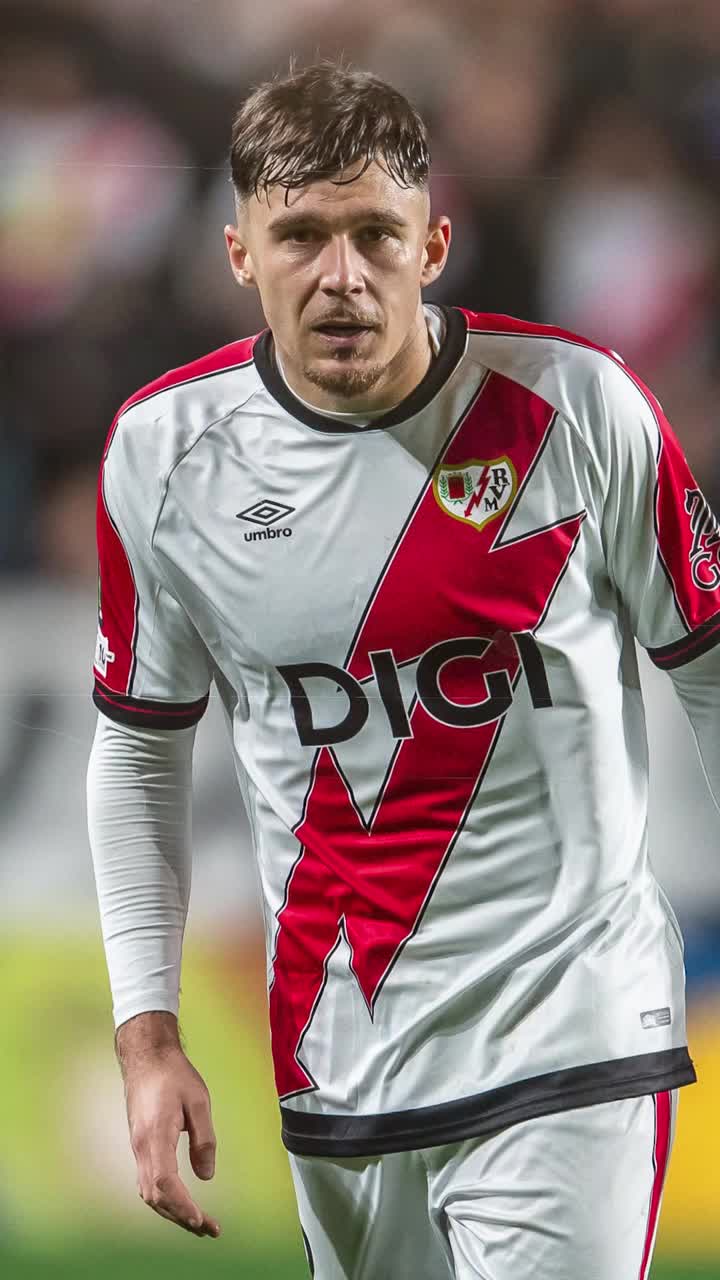 Raţiu, soluţie pentru PSG?  Fundașul român, considerat potrivit pentru   înlocuirea lui Hakimi