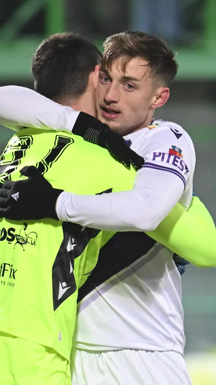  Mesaj pentru G&acirc;lcă  Micovschi a debutat la FC Argeș și a comentat decizia Rapidului de a renunța la el: &bdquo;&Icirc;n sf&acirc;rșit, mă pot bucura de fotbal!&rdquo;