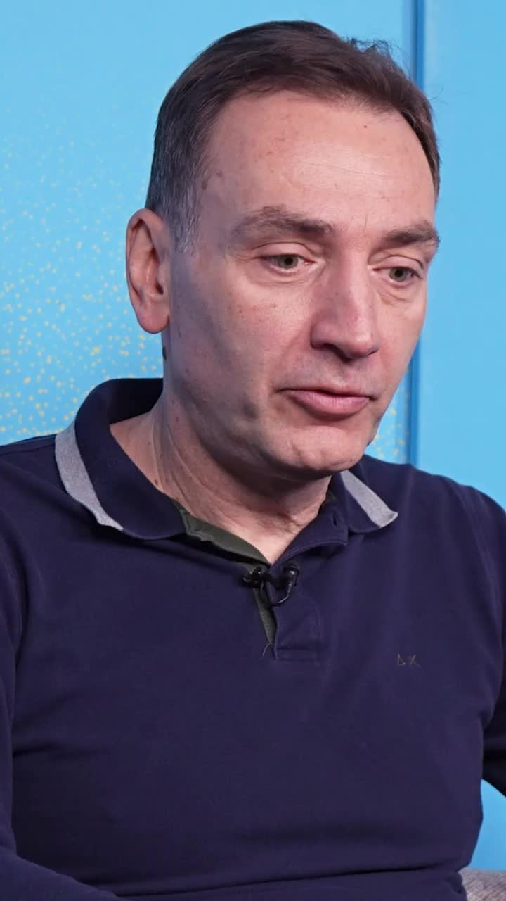 „Mi-au pus carne în ghiozdan”    Radu Naum  povestește un episod amuzant: cum au încercat oficialii unui club din România să-l mituiască