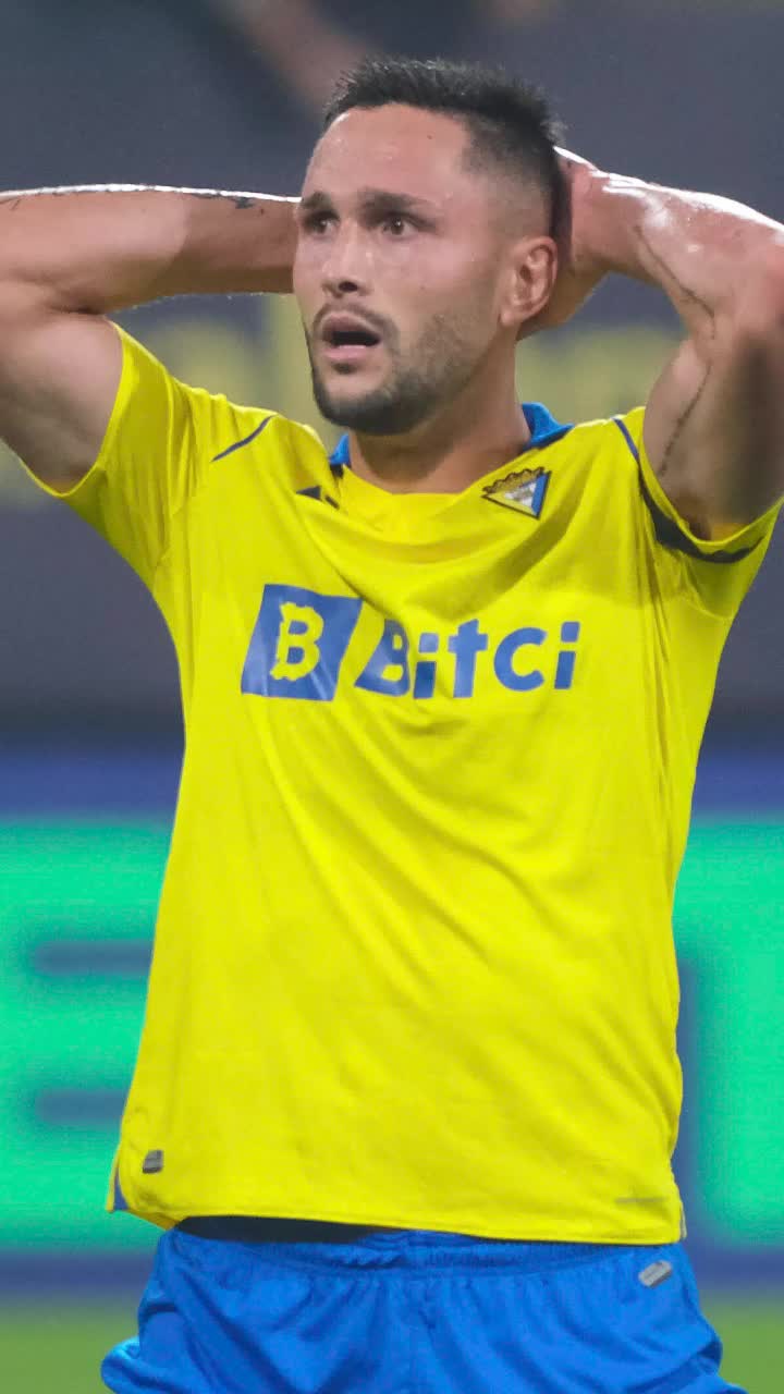 „Nici mama lui nu-l place”    Florin Andone, atac extrem  la adresa unui antrenor pe care l-a avut în Spania: „Cel mai prost din viața mea”