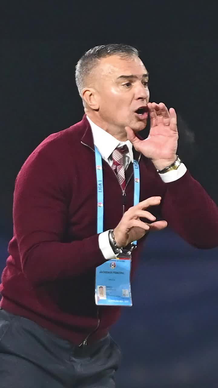 Pancu n-a depășit episodul Bergodi  Nu l-a iertat pe omologul de la U Cluj:   „Nu pot să-i mai spun străin”  + Despre Cordea: „L-aș chema la națională”