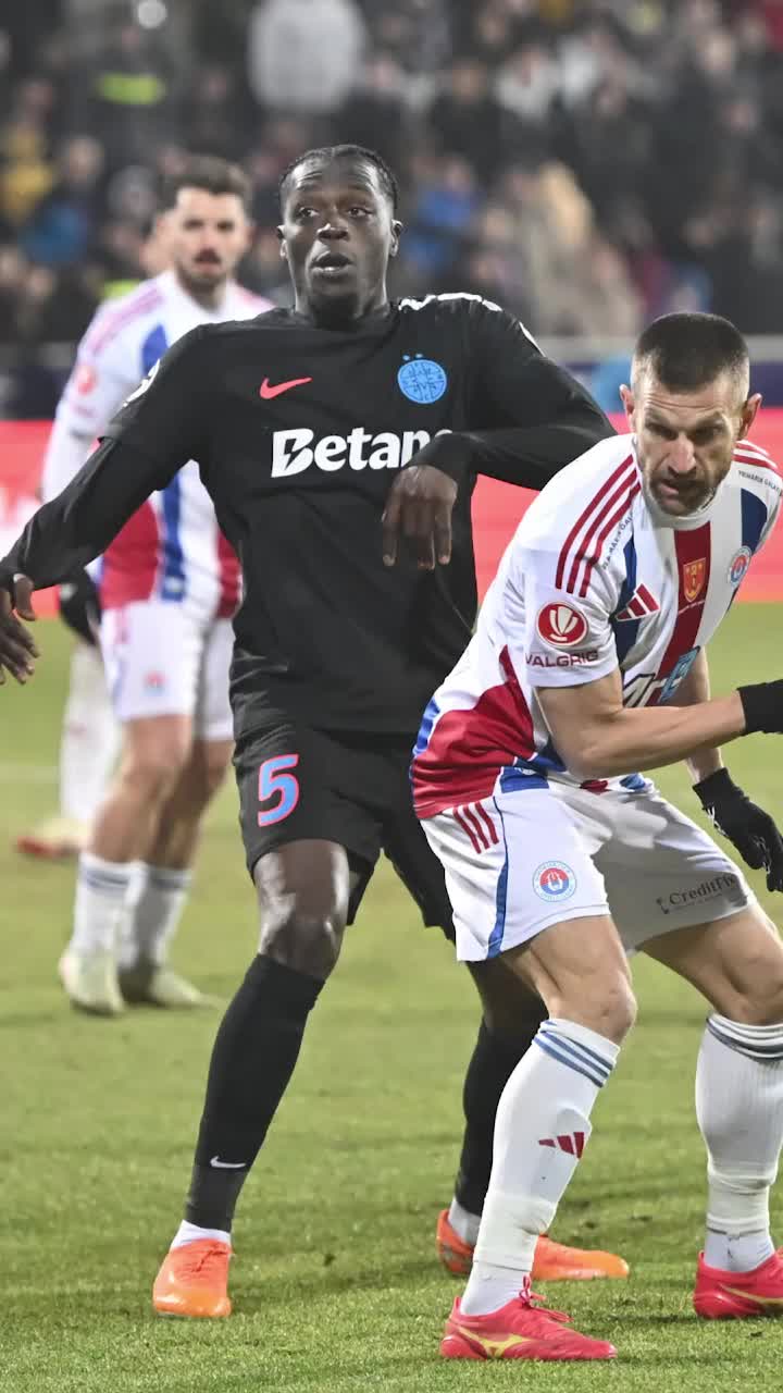 Întăriri pentru play-off   FCSB plănuiește alte   două transferuri  pentru finalul de sezon: „I-am zis să caute” » Când se face prima mutare