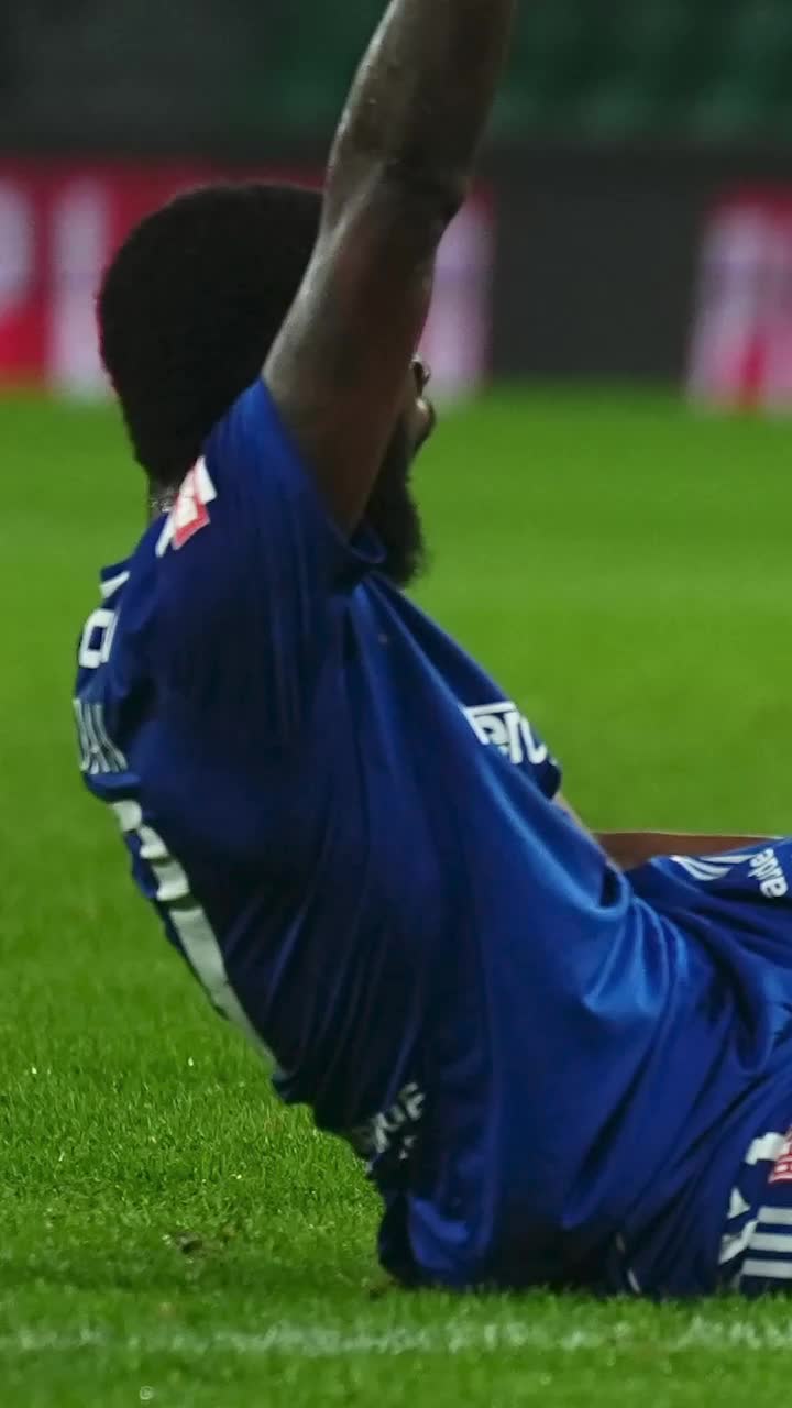 A avut piciorul rupt în două!     Baroan a fost operat.  Cât va sta + Care a fost diagnosticul » Imagini care vă pot afecta emoțional