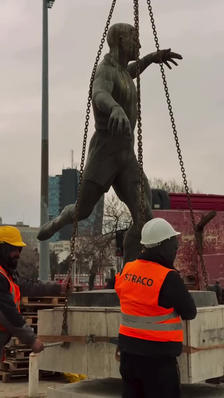 „Au fost mutate cu mare atenție”    VIDEO+FOTO  Imagini de ultimă oră de pe   șantierul din Ștefan cel Mare:  ce s-a întâmplat azi pe „Dinamo”