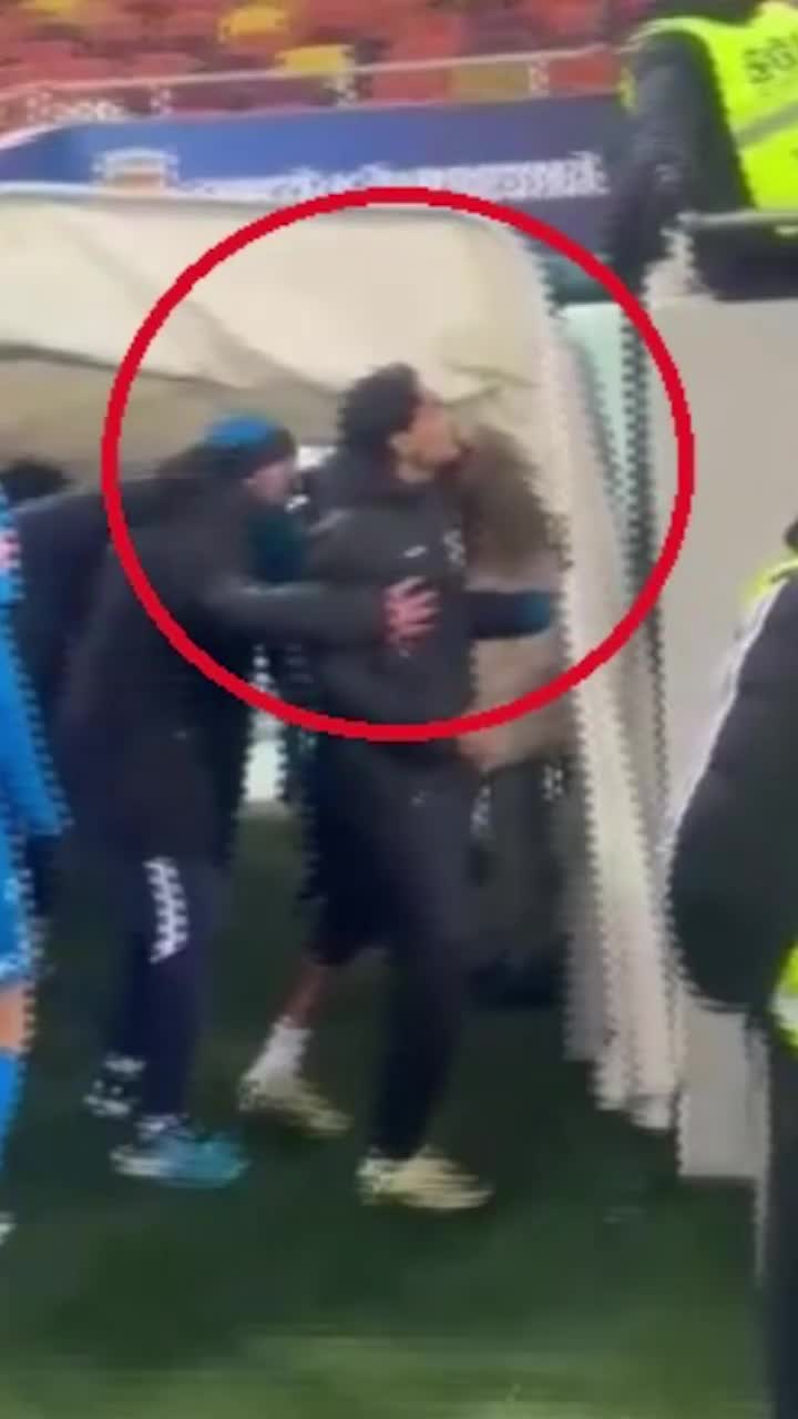  Nu orice scuipat e sancționat Baiaram a fost suspendat două etape. Un caz identic, cu un fotbalist de la FCSB, a fost tratat complet diferit