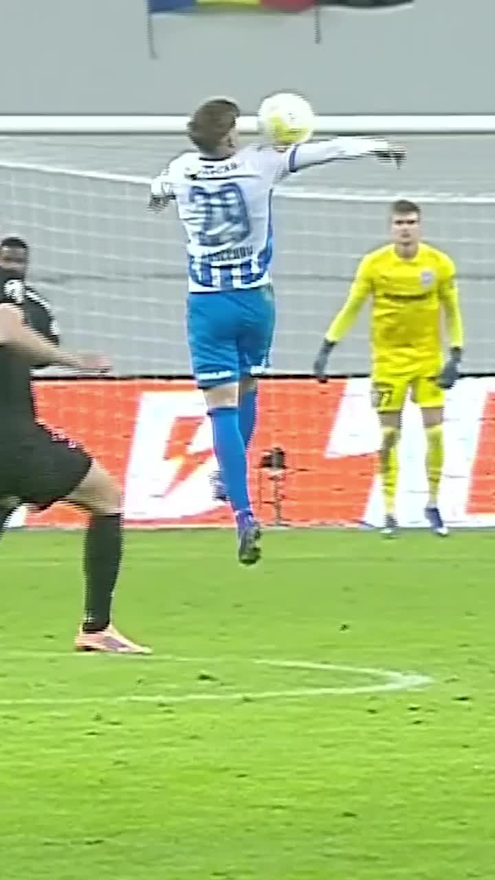 Henț la Băsceanu?     FOTO.  FCSB a protestat la al doilea gol al Craiovei.   Ce se vede pe imagini