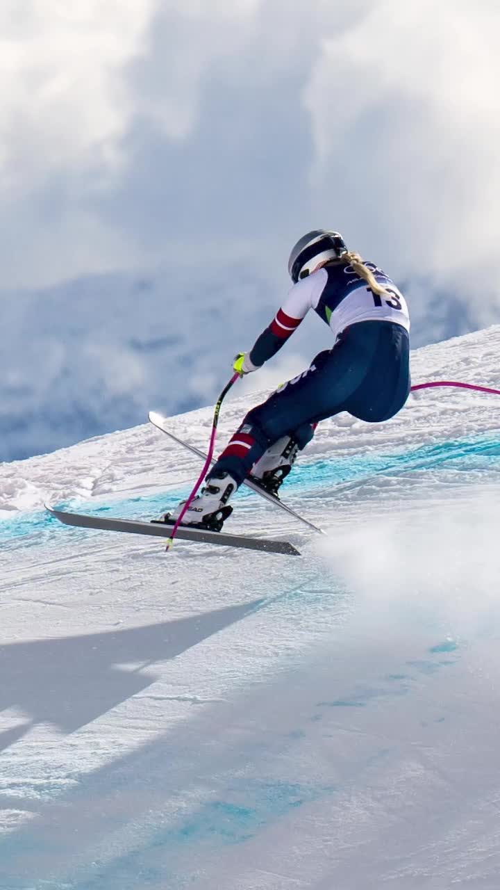 Lindsey Vonn, a 3-a operație    FOTO:    Ce i-au făcut chirurgii  schioarei americane accidentate grav la Jocurile Olimpice