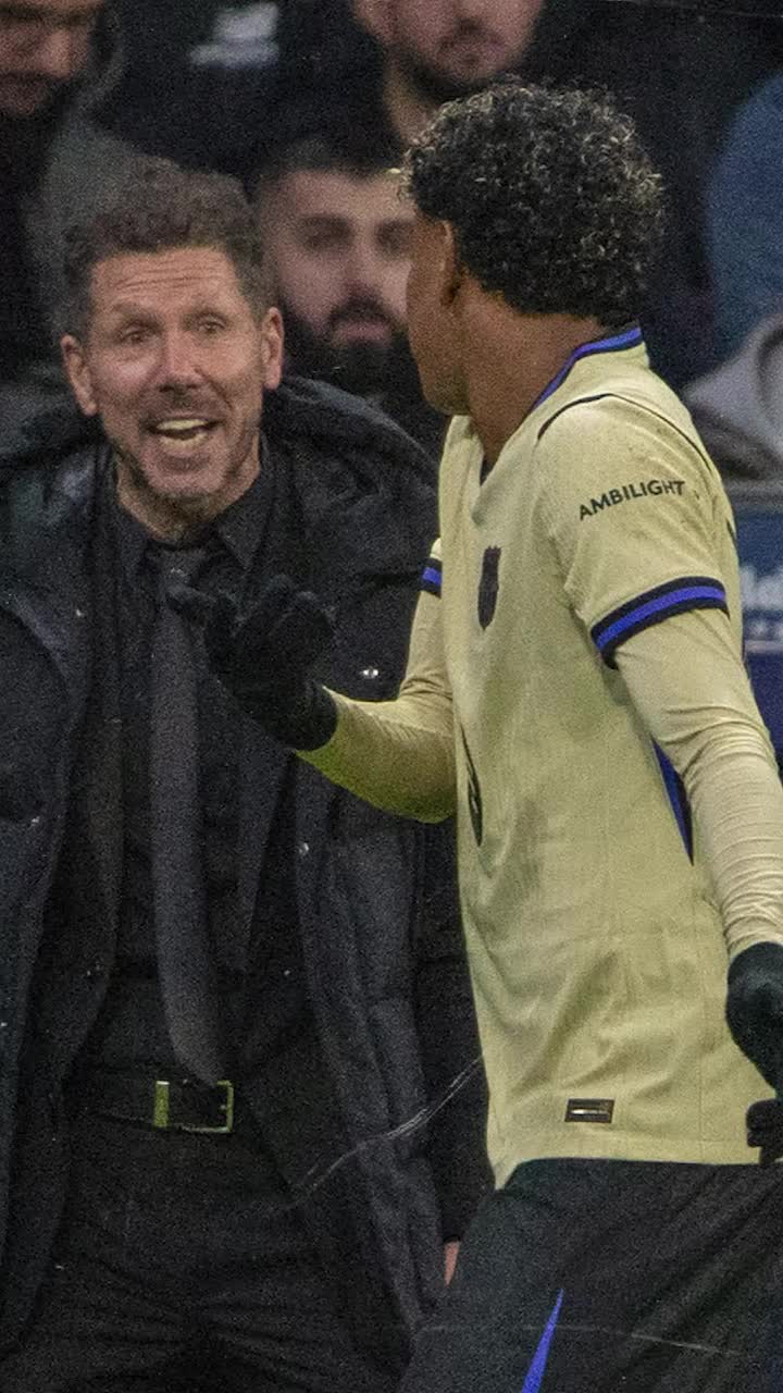 L-a ridiculizat pe Yamal?    FOTO.  Gestul controversat făcut de   Diego Simeone  în umilința Barcelonei de la Madrid