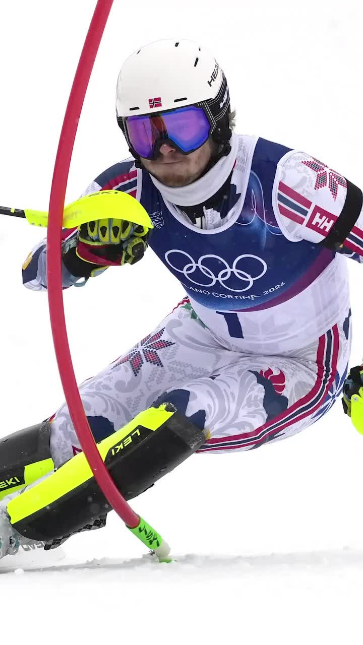 „Am nevoie de ajutor”  Lacrimile norvegianului care și-a pierdut bunicul la începutul Jocurilor si aurul olimpic în manșa finală.   Gest de disperare!