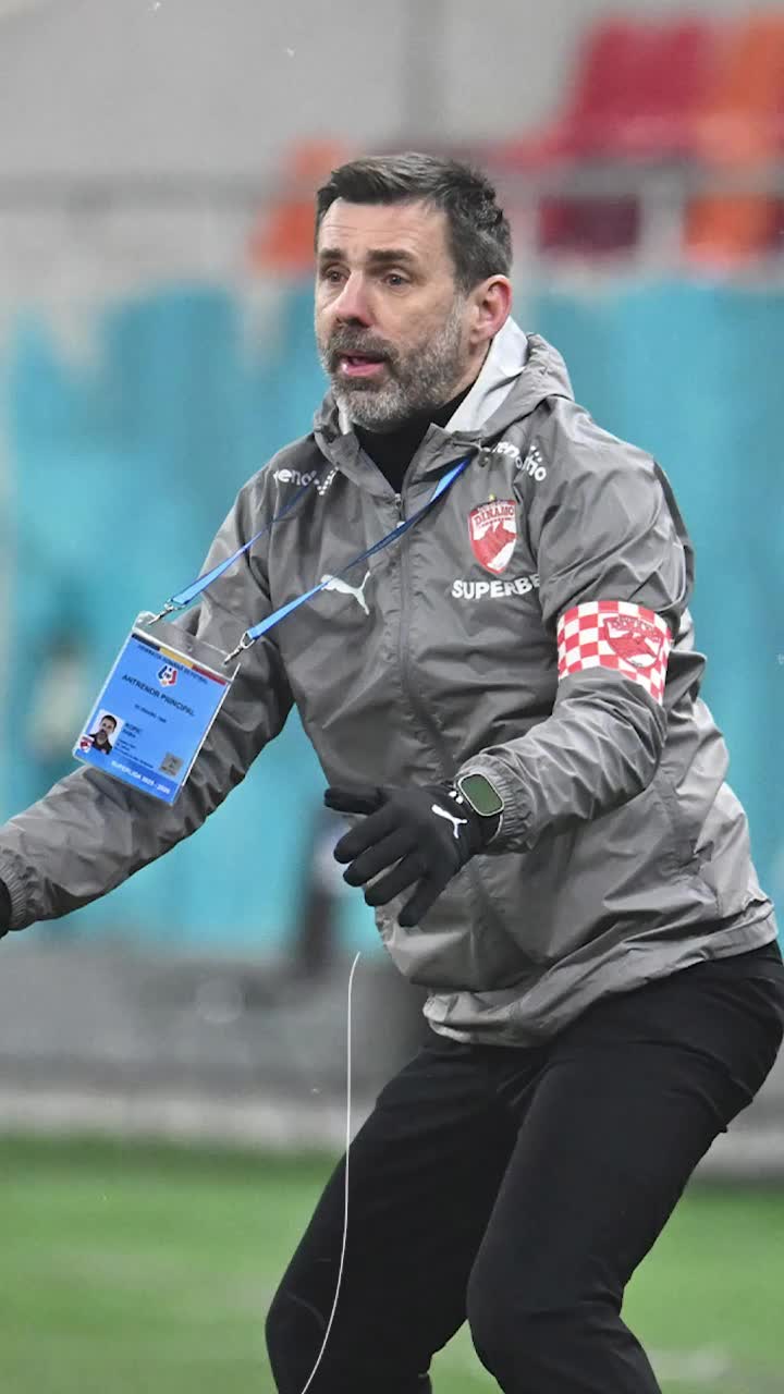 Răspuns pentru rivali   Kopic, după ce oficialii FCSB au transmis că   vor susține  Dinamo ca să prindă play-off-ul: „Asta mi-a spus Gigi Becali”