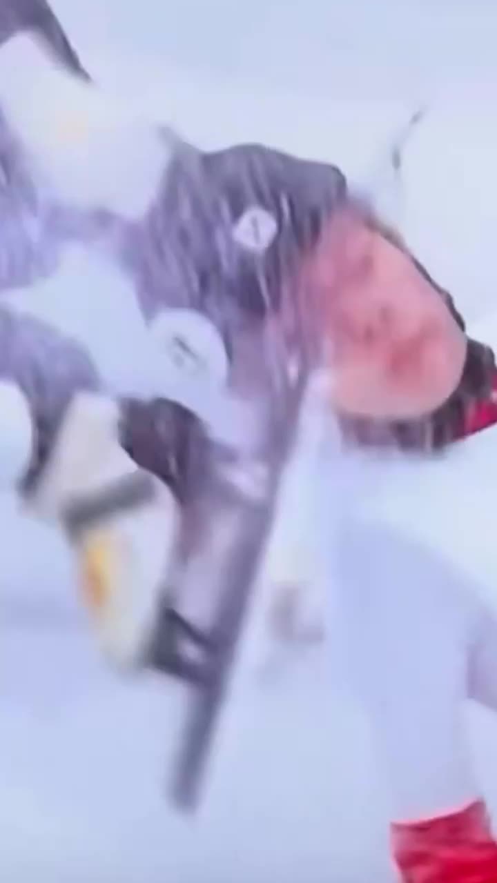 Îngrozitor!  FOTO. Accident terifiant la Jocurile Olimpice.   Patinatoare lovită la ochi cu lama.  Primele vești după operație