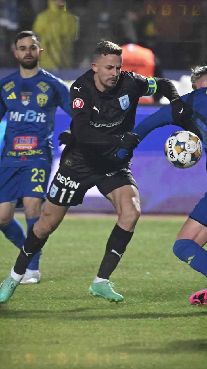 „Cei de la VAR au venit mai târziu”   Nicușor Bancu,   ironii  la adresa arbitrajului, după meciul cu Unirea Slobozia: „E ceva incredibil!”