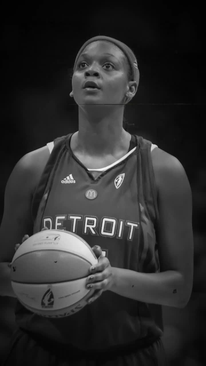 Dublă campioană WNBA a murit la doar 43 de ani  S-a stins din viață în urma unui   tragic accident rutier